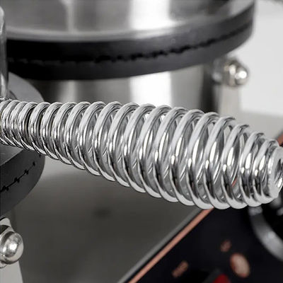2400W kommerzielles Backwerkzeug Eiscreme-Kegelmaschine Waffel-Kegelmacher